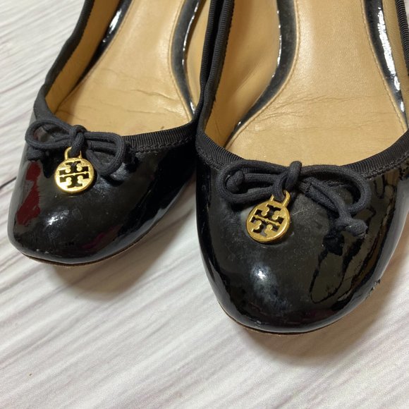 Tory Burch Black Chelsea Patent Leather Pumps Heel - Picture 6 of 16